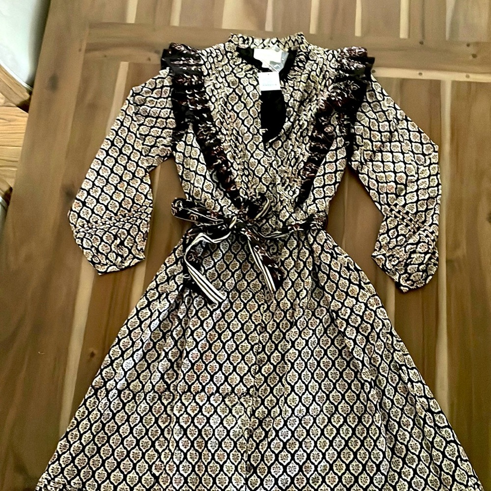 NWT Marlow MIDI Dress XS - fits large!